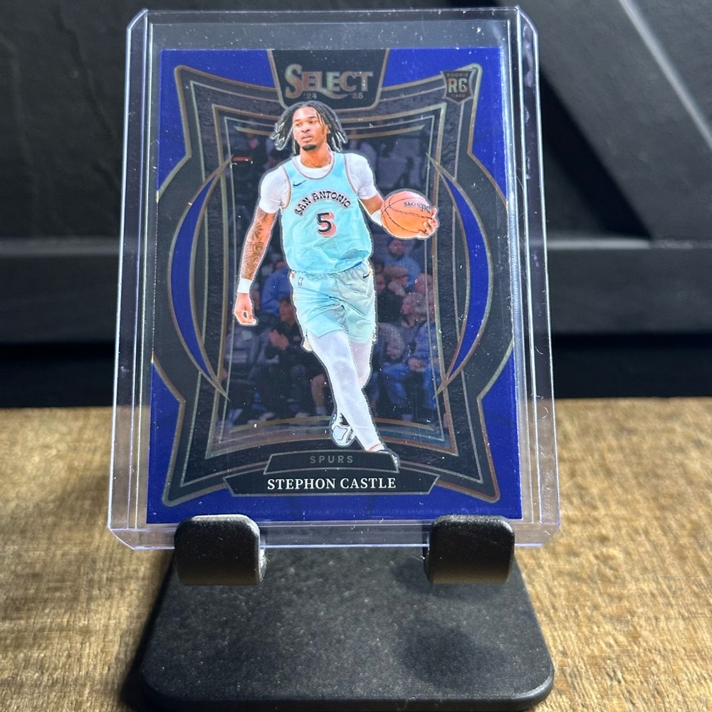 Stephon Castle 2024 Select Certified Red Flash RC #/99 with two other cards lot🔥 - Picture 2 of 7